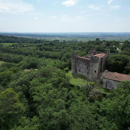 Appartement Spacieux Avec Deux Chambres Au Chateau Valence  Kültér fotó