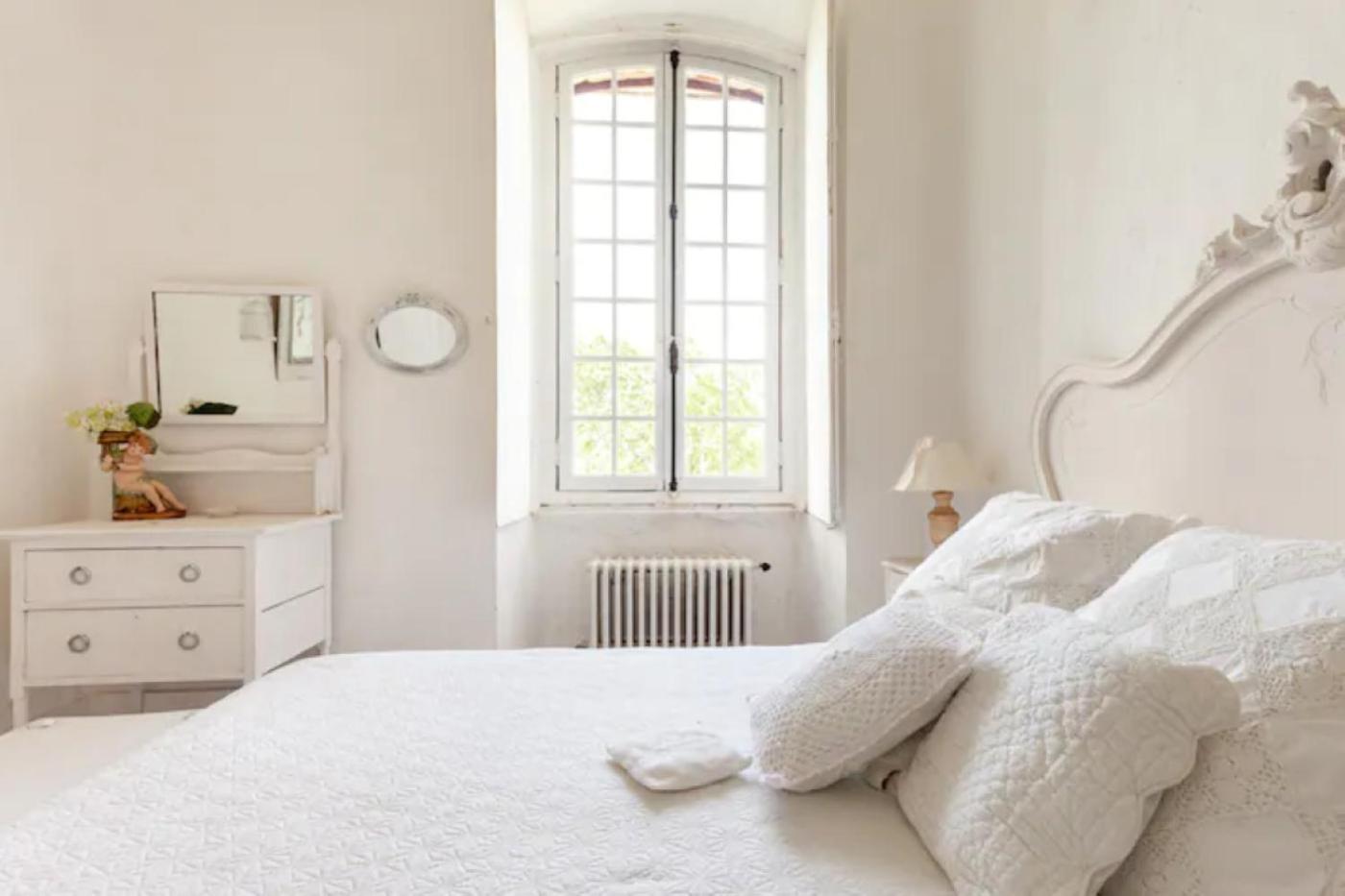 Appartement Spacieux Avec Deux Chambres Au Chateau Valence  Kültér fotó