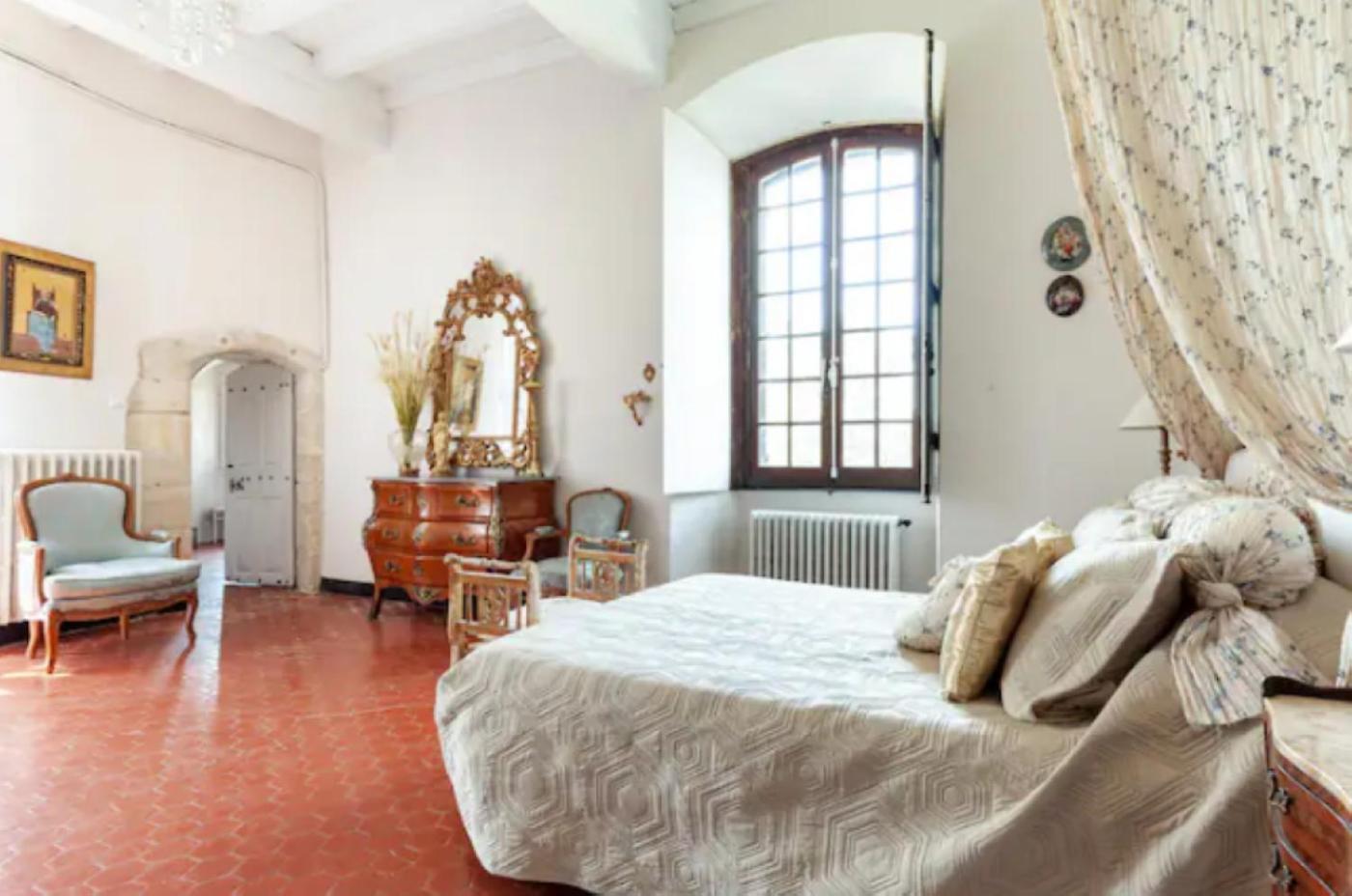 Appartement Spacieux Avec Deux Chambres Au Chateau Valence  Kültér fotó