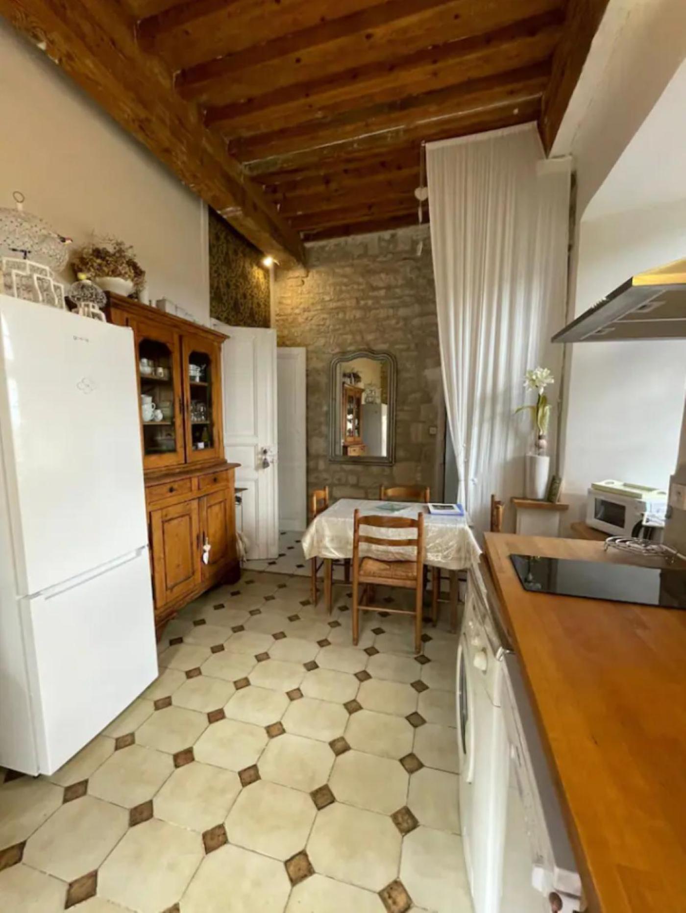 Appartement Spacieux Avec Deux Chambres Au Chateau Valence  Kültér fotó